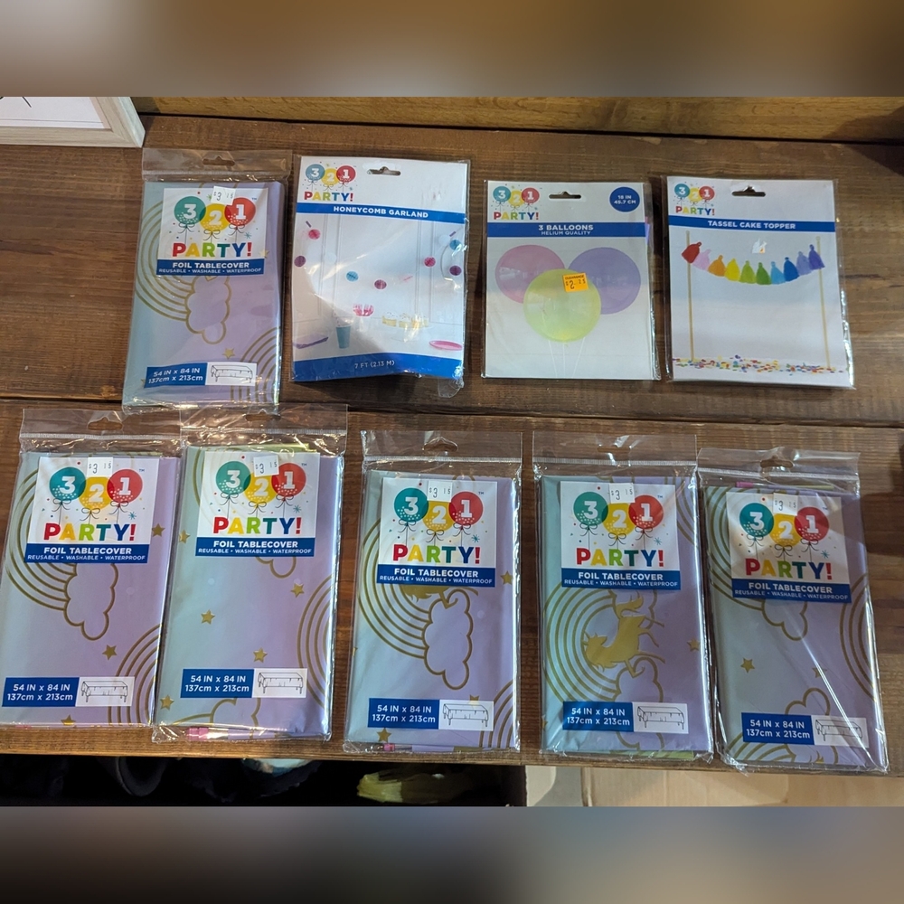 9 Pc Rainbow Unicorn Party Supplies (Tablecloths, Garland, Balloons, Topper)
